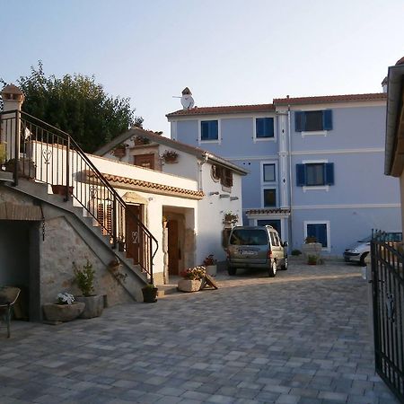 Apartments Crncic Šilo Zewnętrze zdjęcie