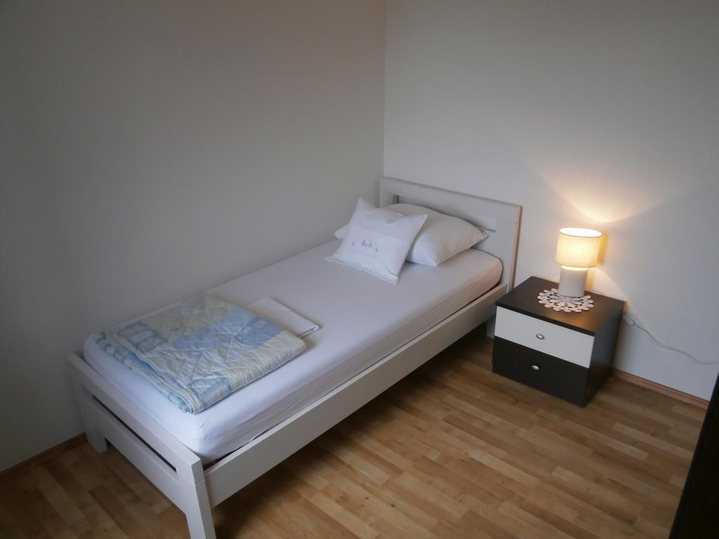 Apartments Crncic Šilo Pokój zdjęcie