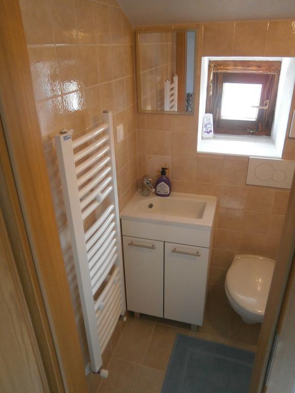 Apartments Crncic Šilo Pokój zdjęcie