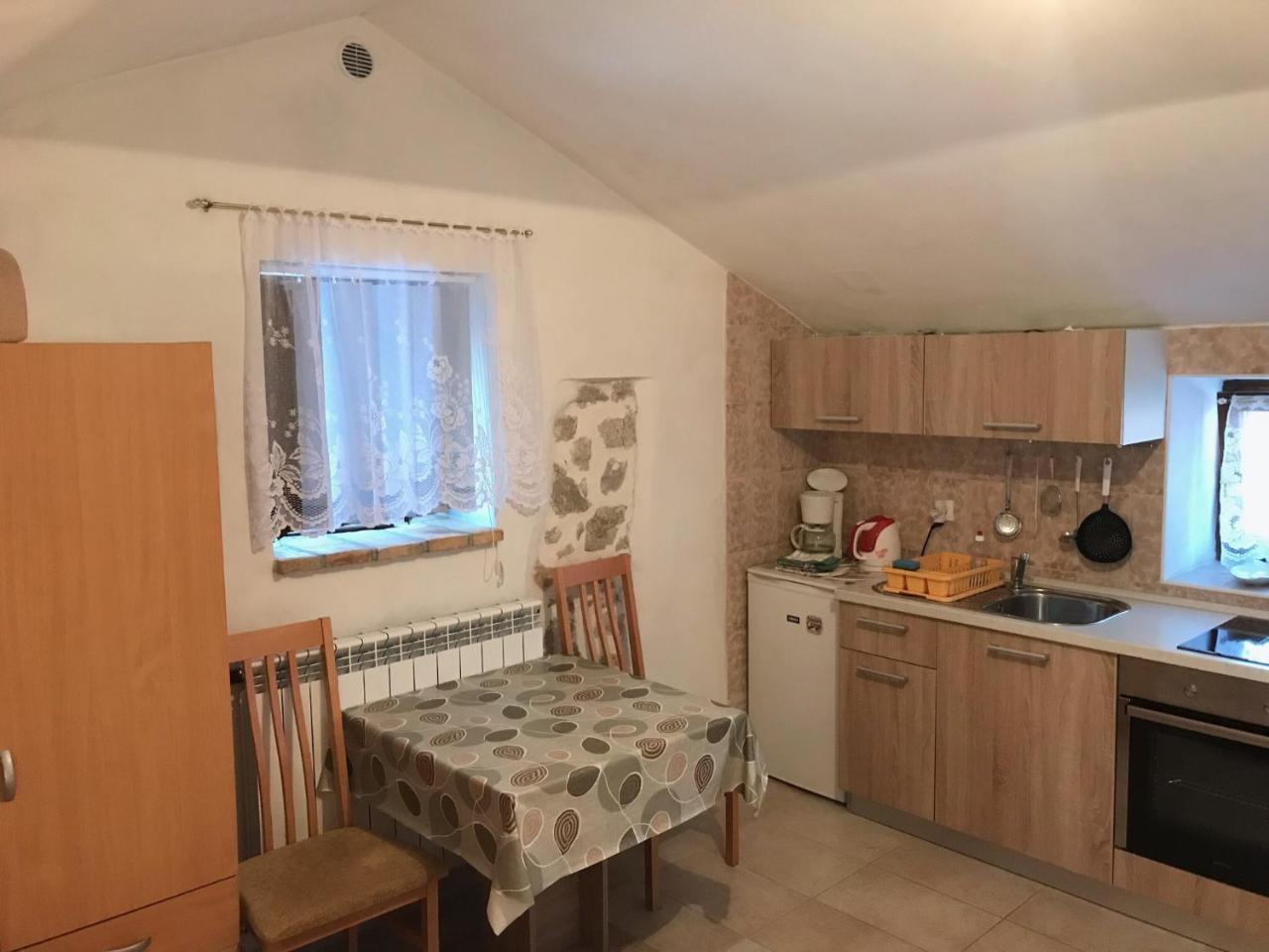 Apartments Crncic Šilo Zewnętrze zdjęcie