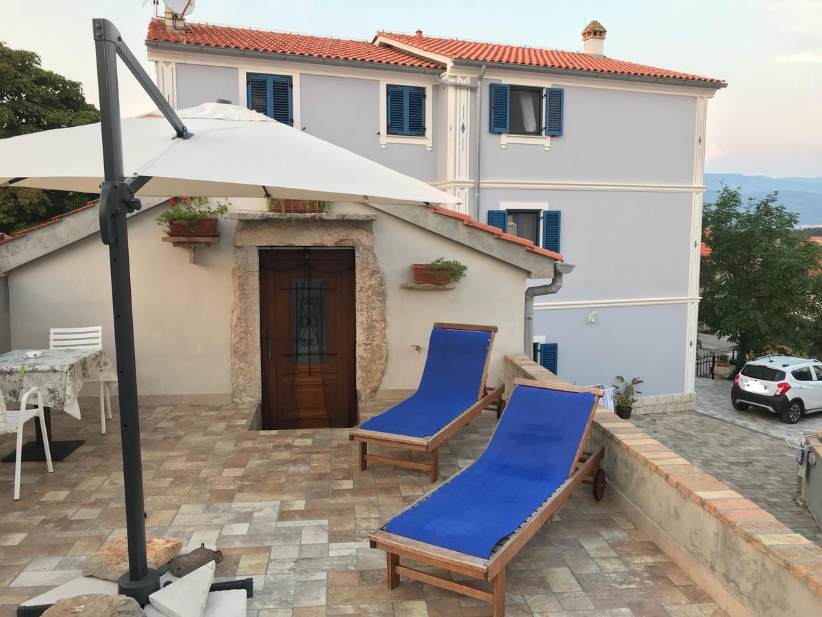 Apartments Crncic Šilo Zewnętrze zdjęcie